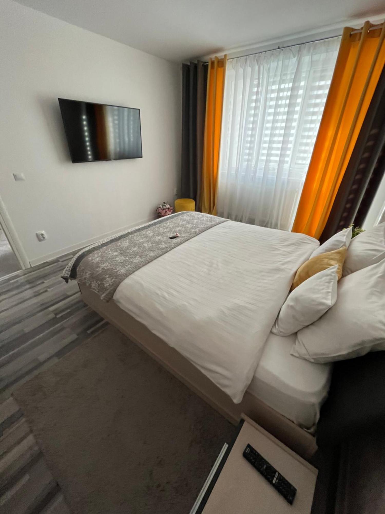 Luxury Apartment Sibiu Exterior photo