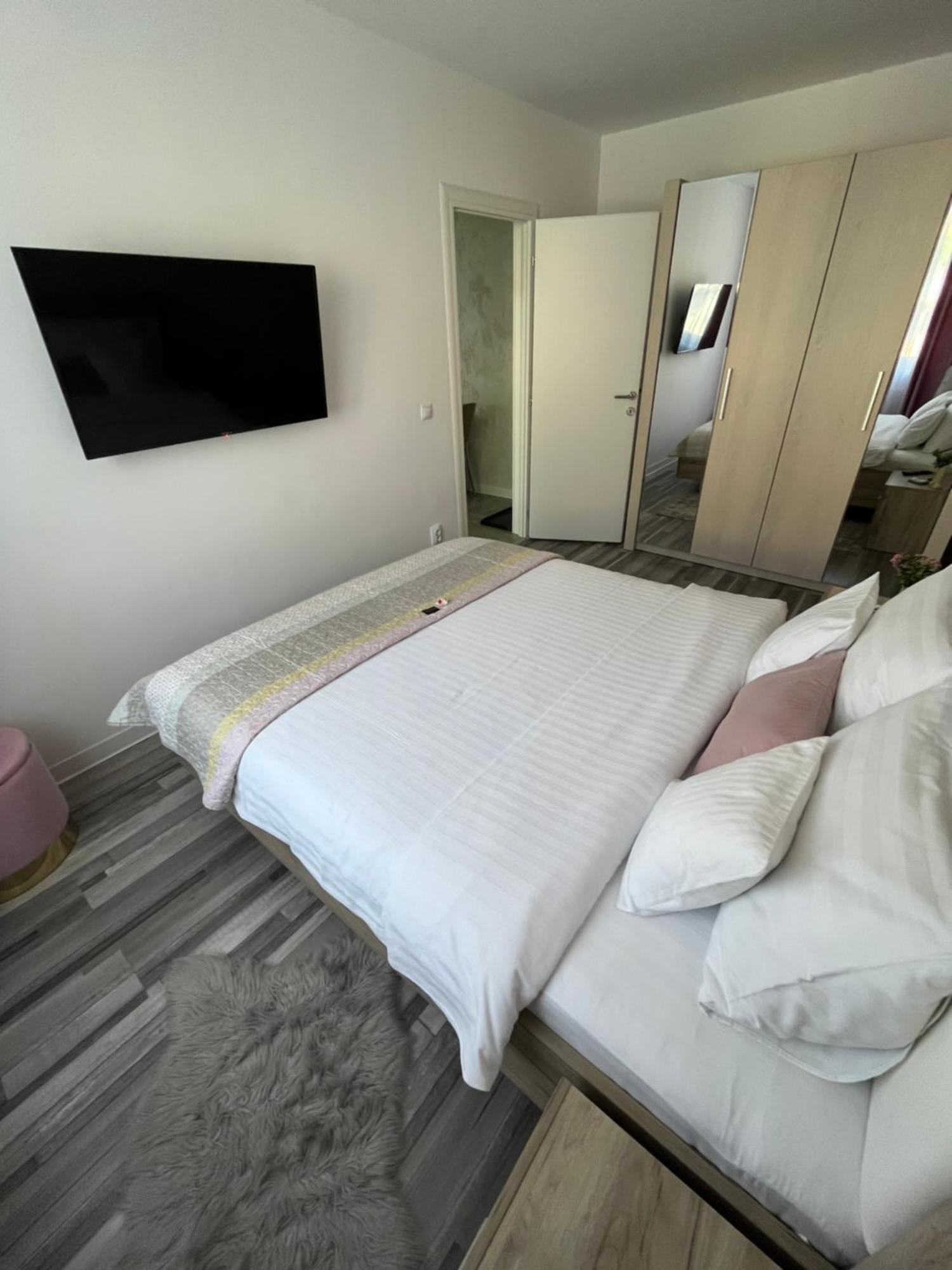 Luxury Apartment Sibiu Exterior photo